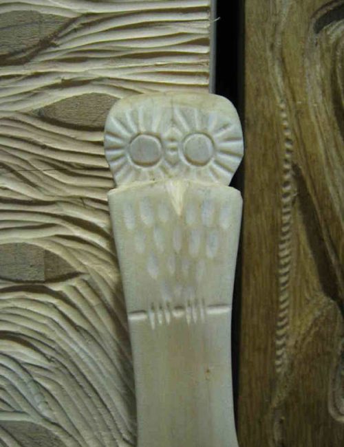 Owl carving details